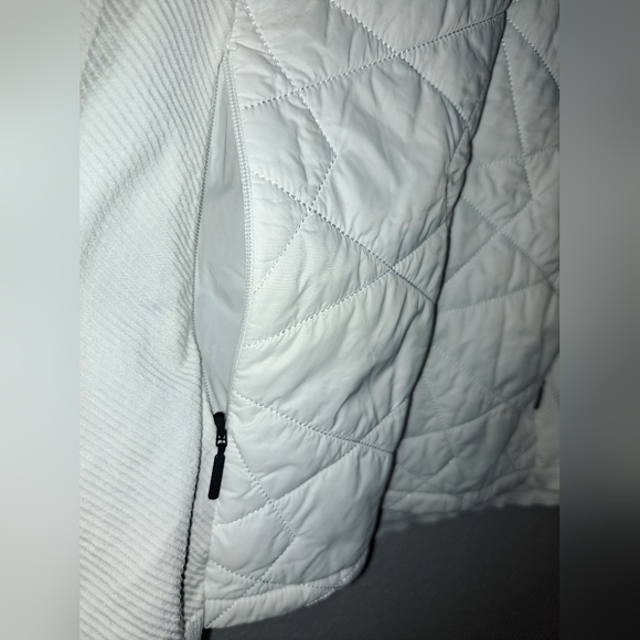 Athleta Flurry Force Insulated PrimaLoft Jacket, White Size XL - Picture 5 of 8